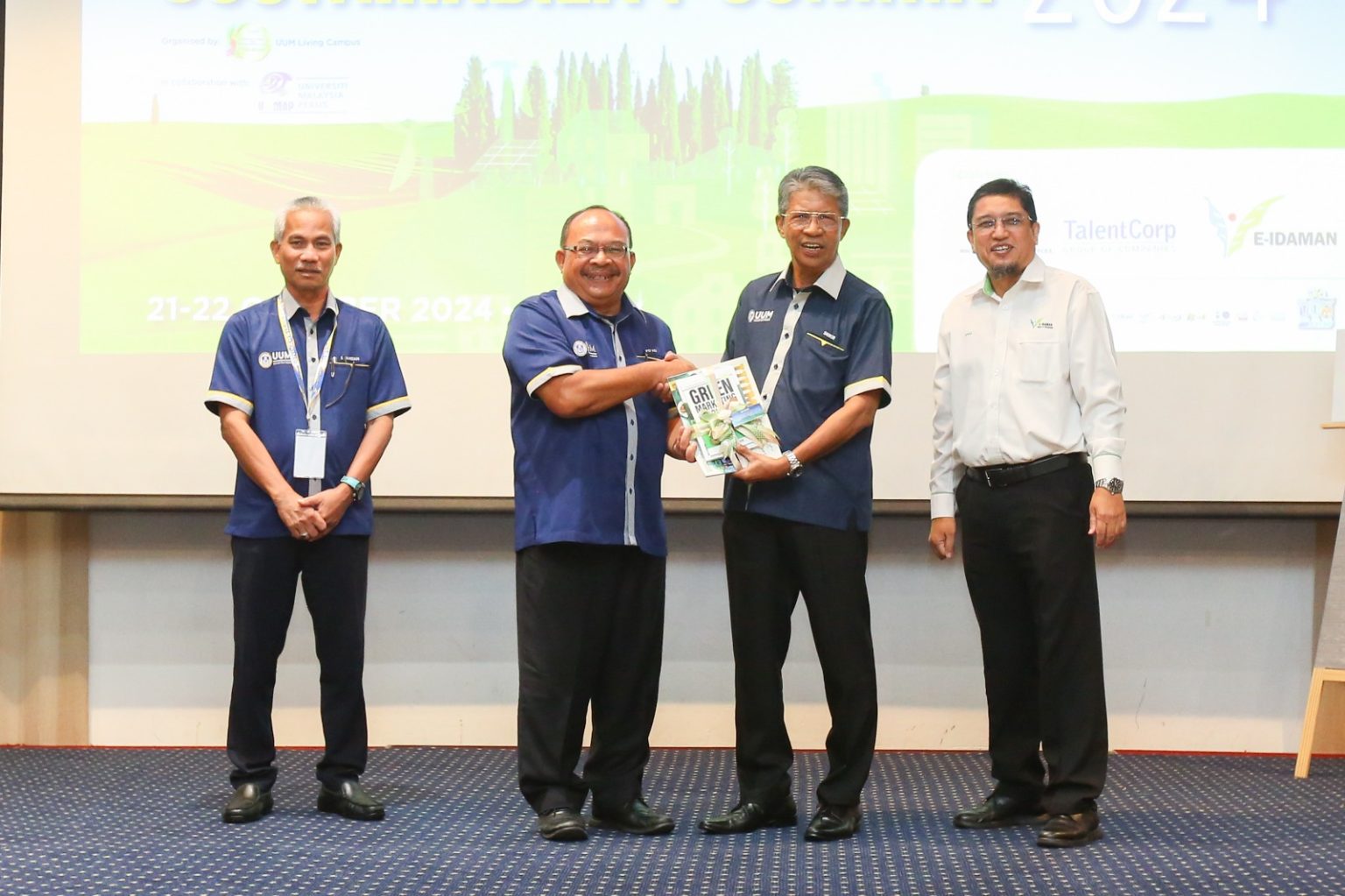 UUM First University to Launch DriveThrough Recycling Centre