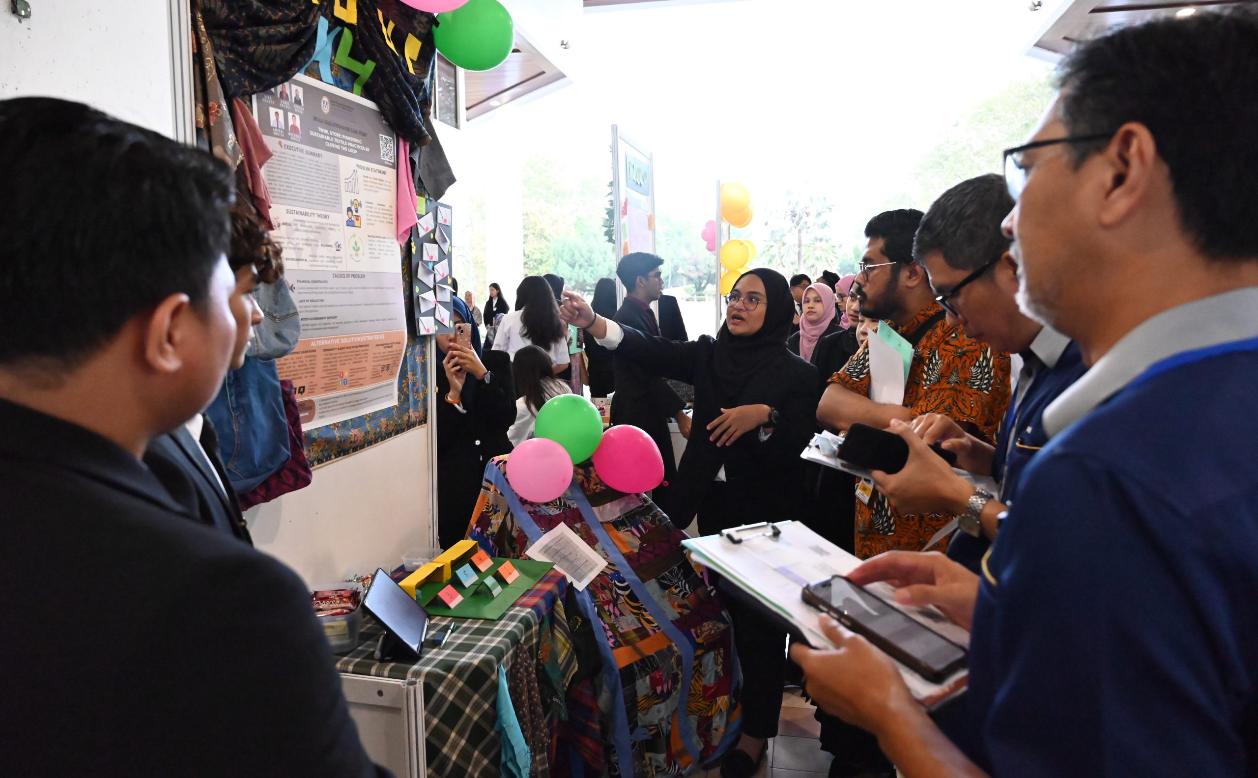 Open Exhibition of Integrated Case Study (ICS) bari pengalaman PdP ...